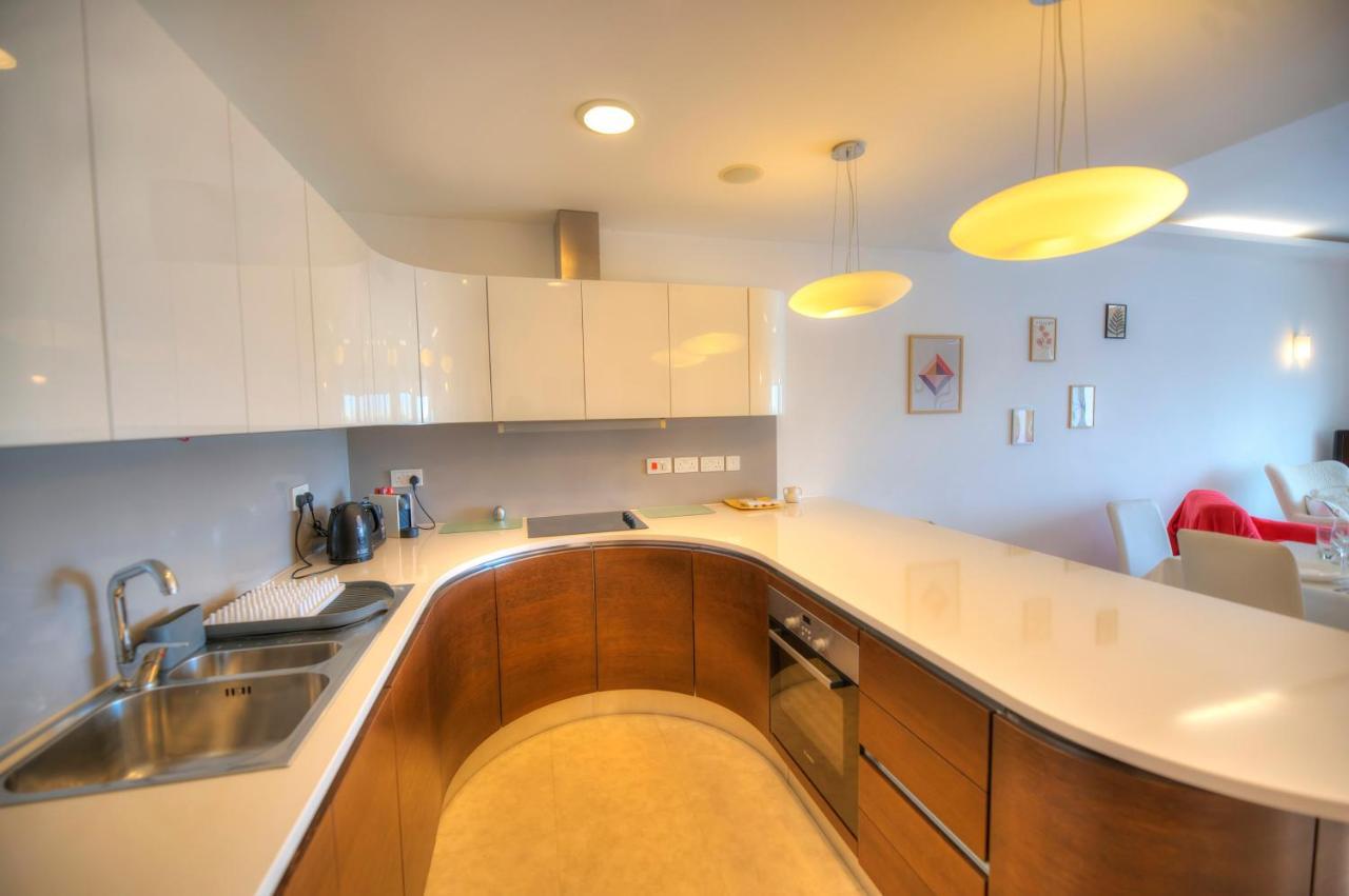 Spacious 3bedrooms With Spectacular Views Goslm-6 Appartement *