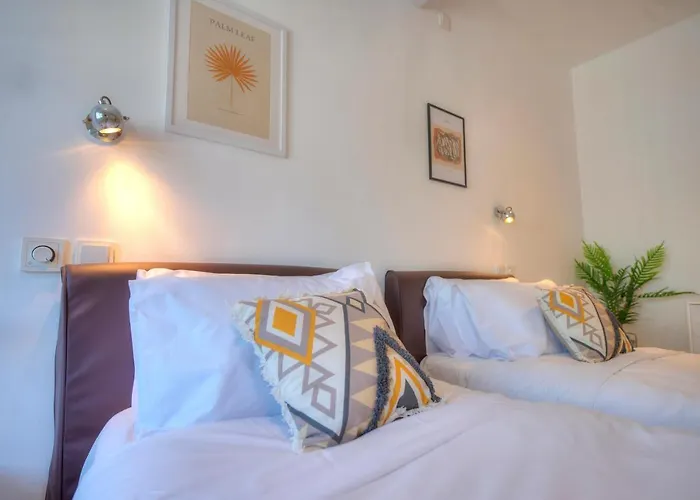 Spacious 3Bedrooms With Spectacular Views Goslm-6