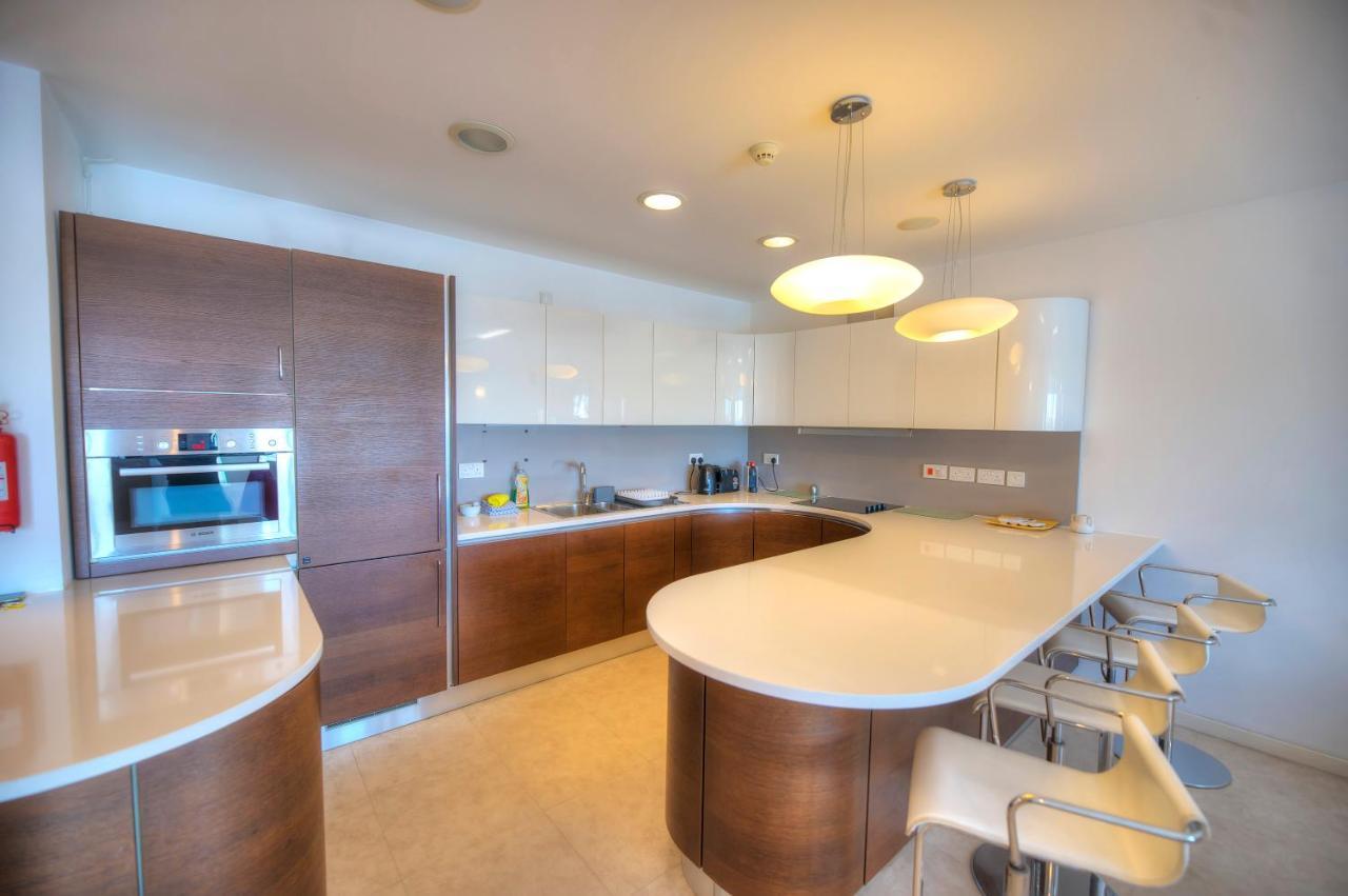 Spacious 3bedrooms With Spectacular Views Goslm-6 Sliema